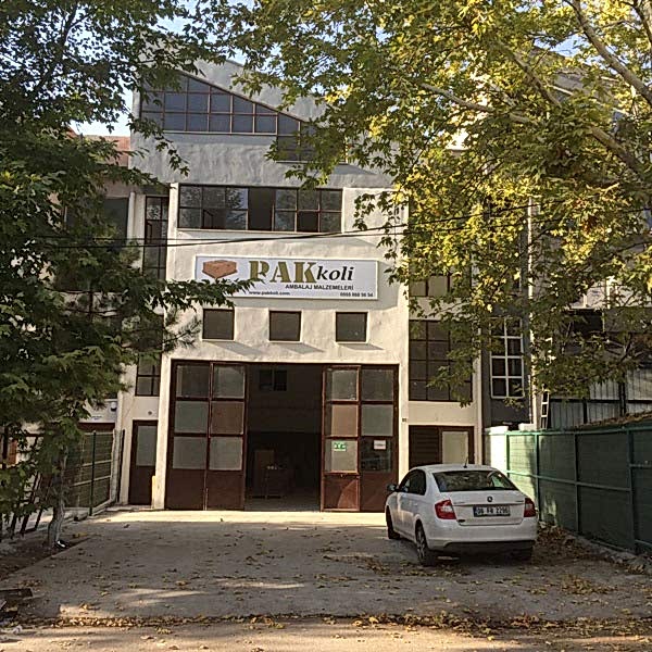 pakkoli iletişim